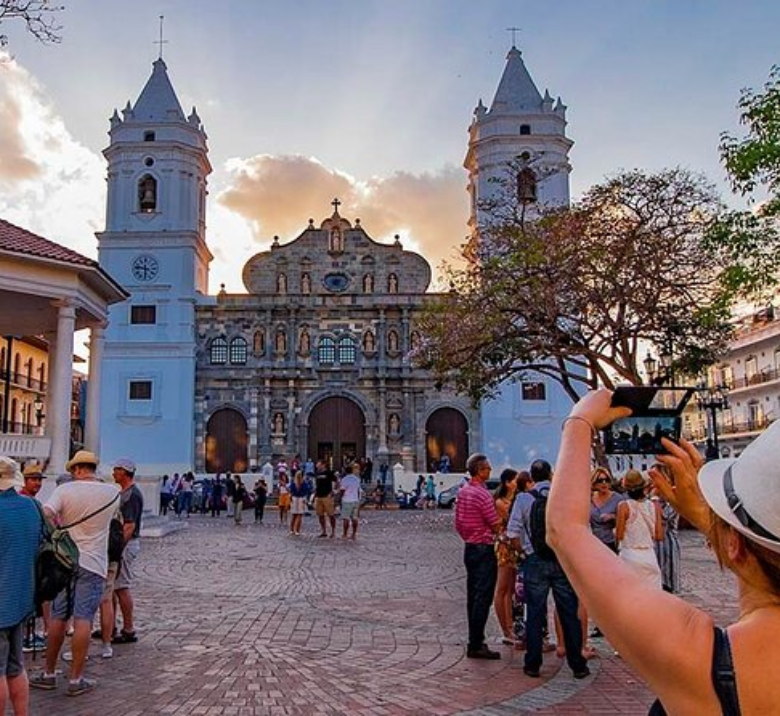 Photo of Metropolitan Cathedral in Panama