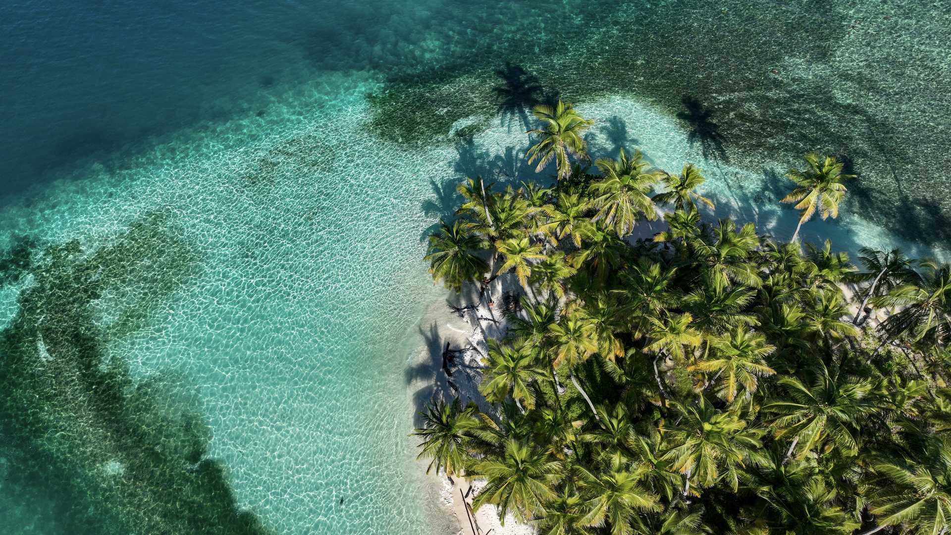 Cayos Holandeses Dutch Cays turquoise Caribbean islands San Blas