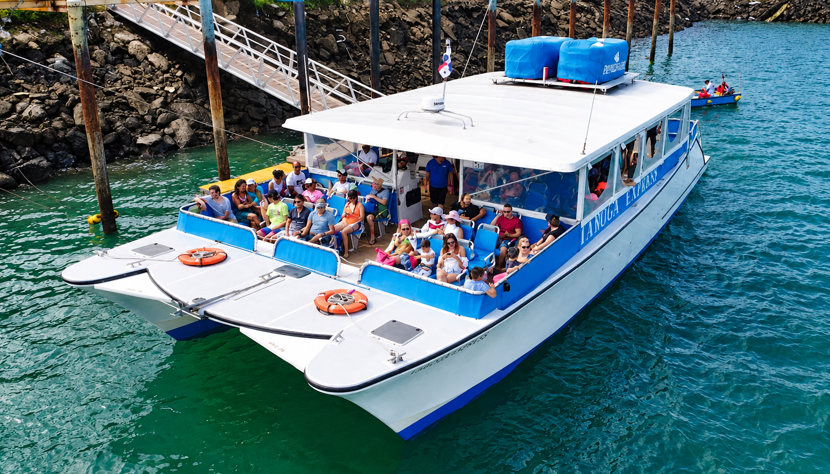 Panama ferry services to Taboga and Contadora islands